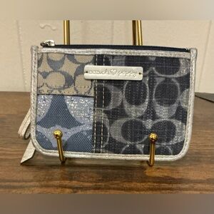 A rare Vintage Denim Patchwork Small Zip Coach Poppy Coin Purse I D Wallet
